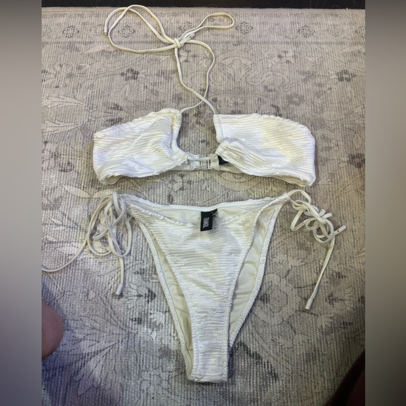 triangl swimwear Other - White aster triangl swimsuit